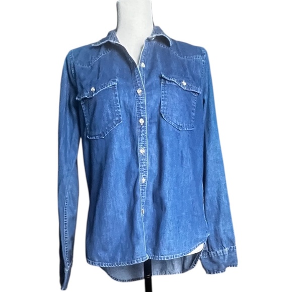 Hollister Tops - Hollister Women’s Chambray Denim Button-Up Shirt – Size S